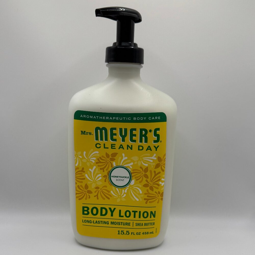 Mrs Meyers Clean Day Large Body Lotion 15.5floz - Honeysuckle